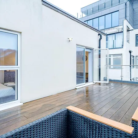 Modern Centre Near Station Appartement *