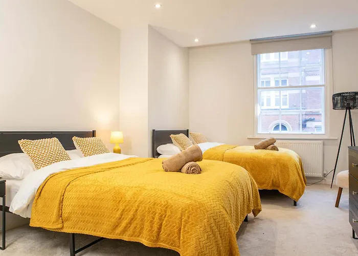 Apartment By Station - Sleeps 7 Leeds (West Yorkshire)