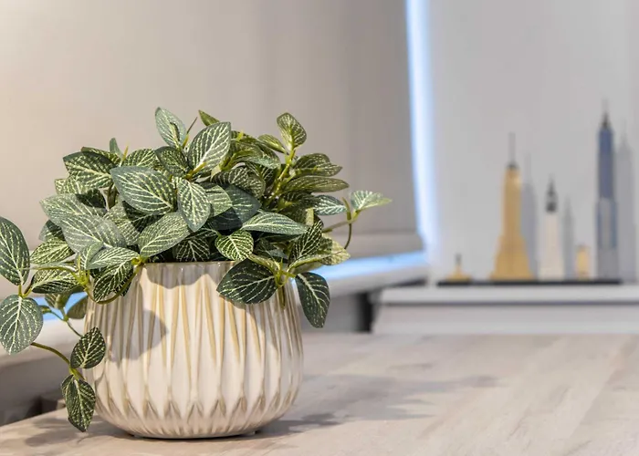 By Station - Sleeps 7 * Leeds (West Yorkshire)