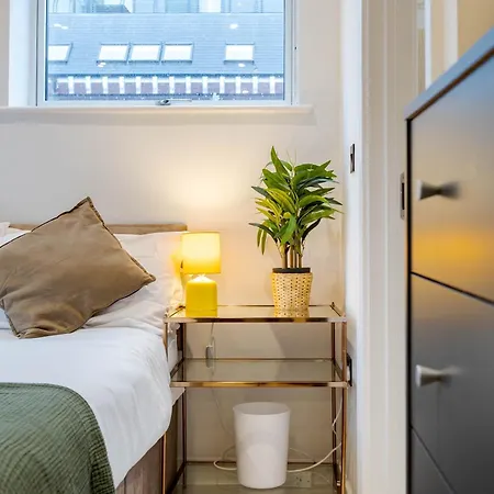 By Station - Sleeps 7