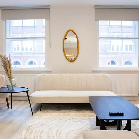 By Station - Sleeps 7